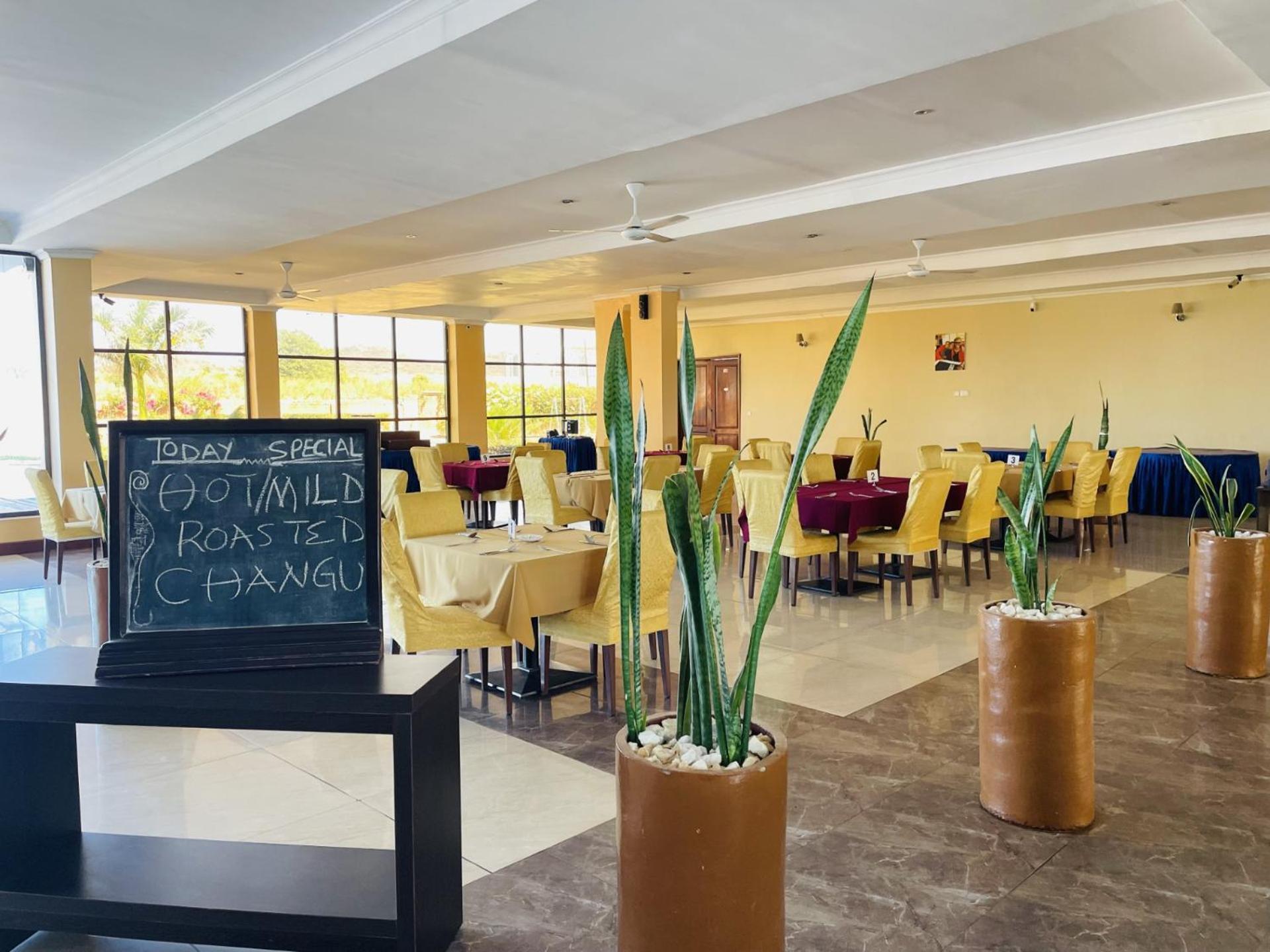 Nashera Hotels Dodoma Extérieur photo
